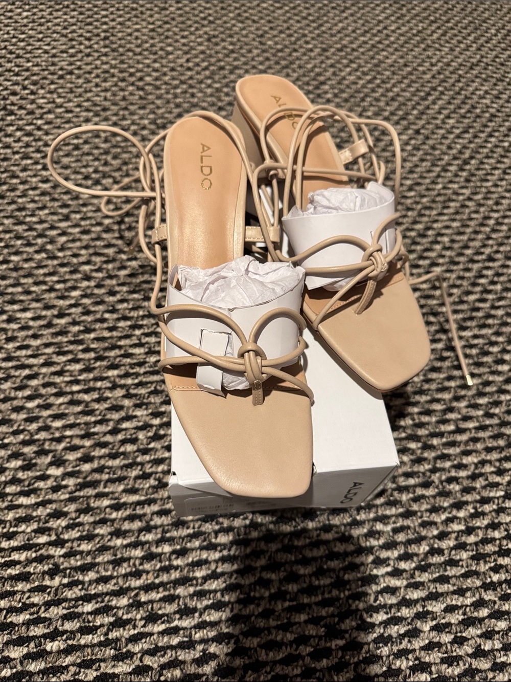 NWT ALDO Women's Beige Strappy Lace-Up Sandals